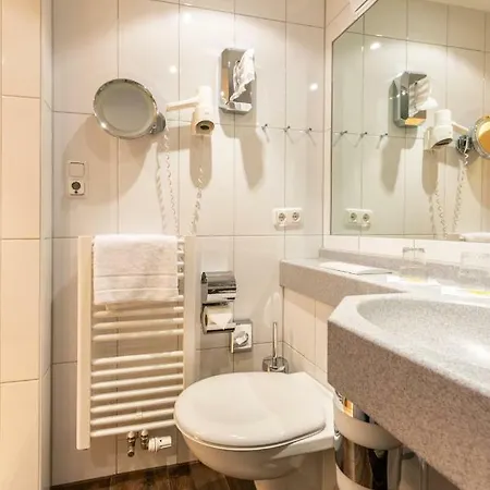 Zum Stern 宾馆 斯豪森·安·施塔费尔